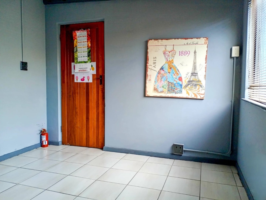 4 Bedroom Property for Sale in Abbotsford Eastern Cape